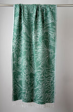 Load image into Gallery viewer, Evergreen double sided beach towel, cotton turkish pestemal, bath towel